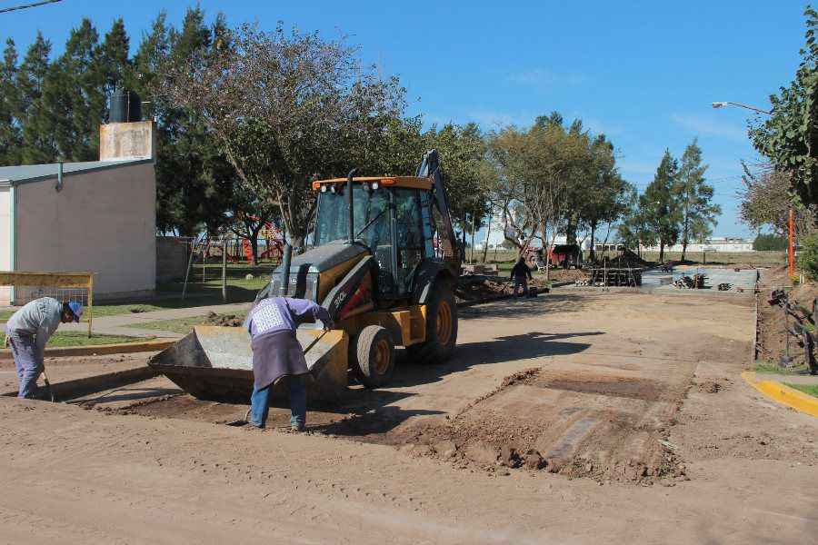 Pavimento en calle Sarmiento