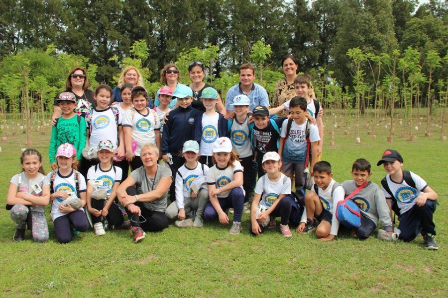 Alumnos de la Escuela 321 en FIMA