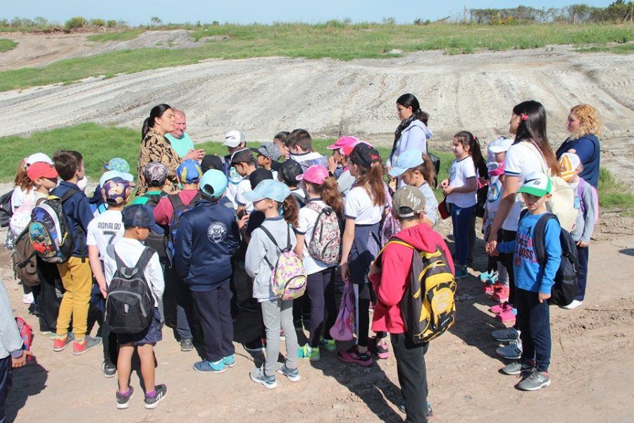 Alumnos de la Escuela 321 en FIMA