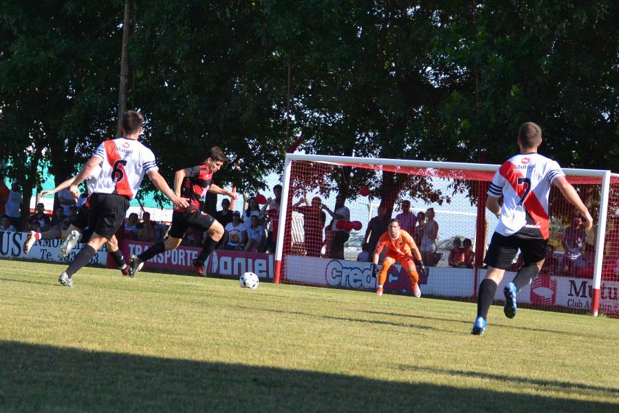 LEF Primera CAF vs CCSC - Final Ida