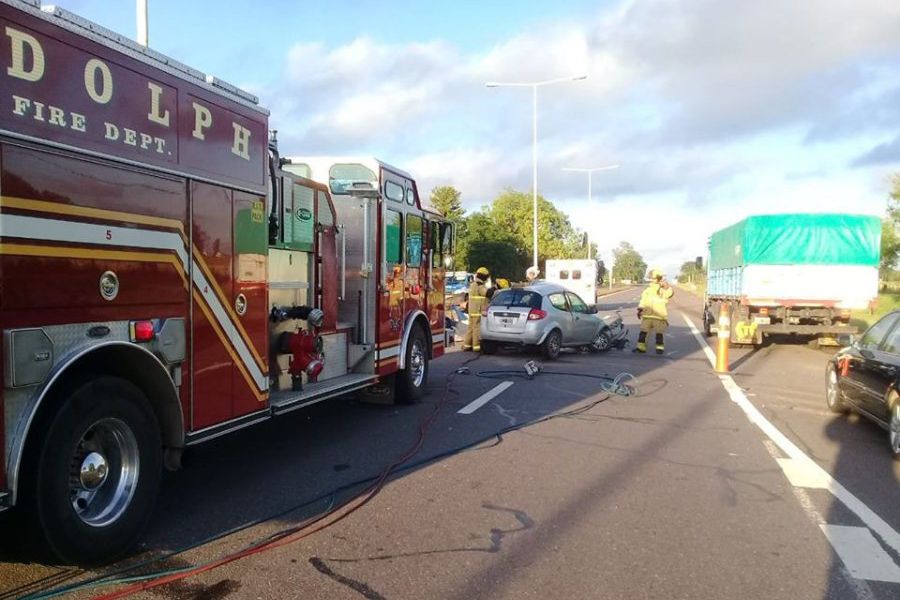 Accidente en Colonias San José - Foto Bomberos Franck