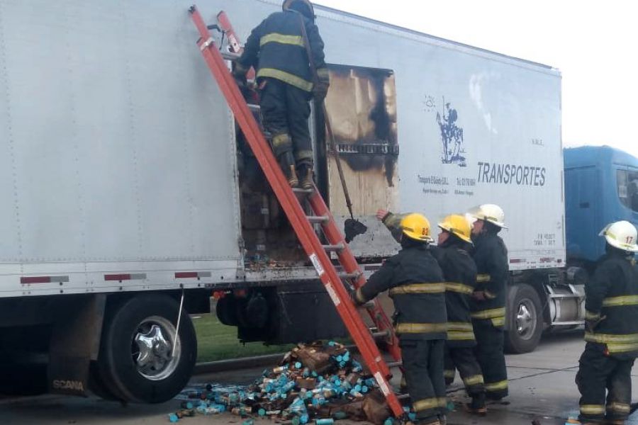 Incendio en camión - Foto URXI