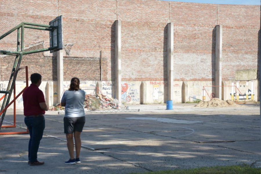 Pirola en instituciones esperancinas