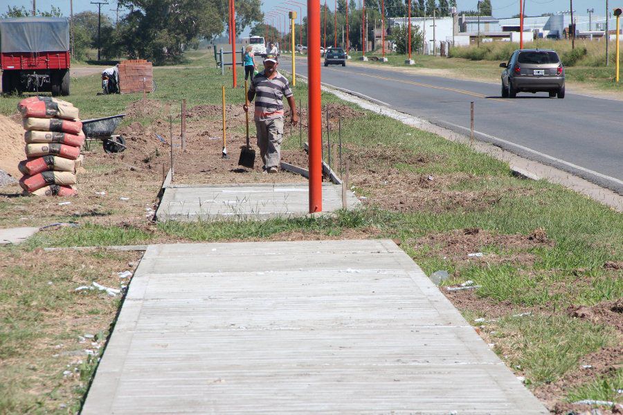 Parquizado del Acceso Oeste Franck