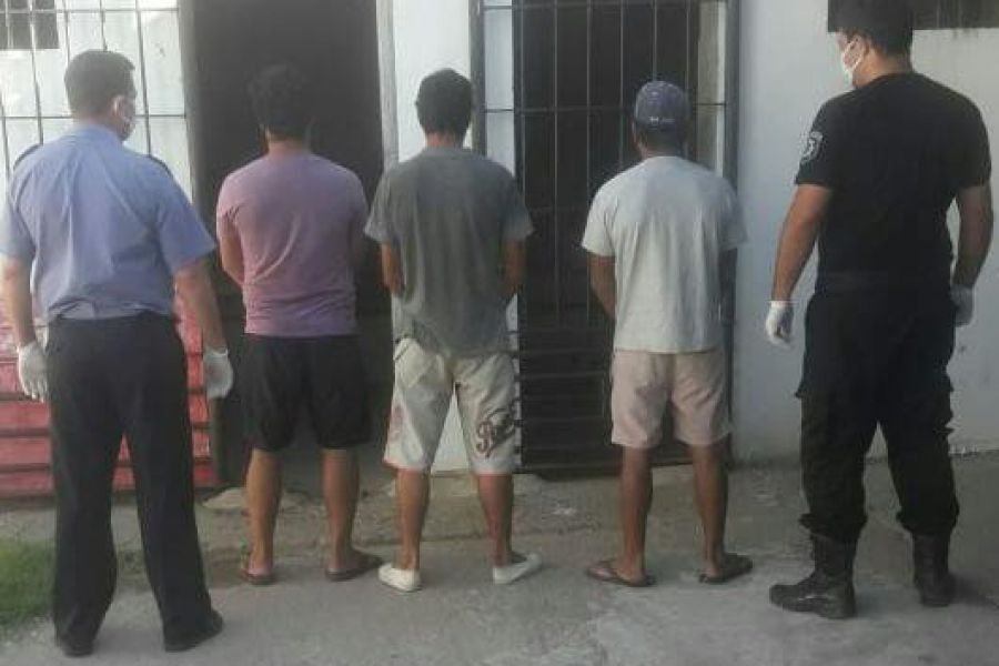 Detenidos en San Carlos Centro