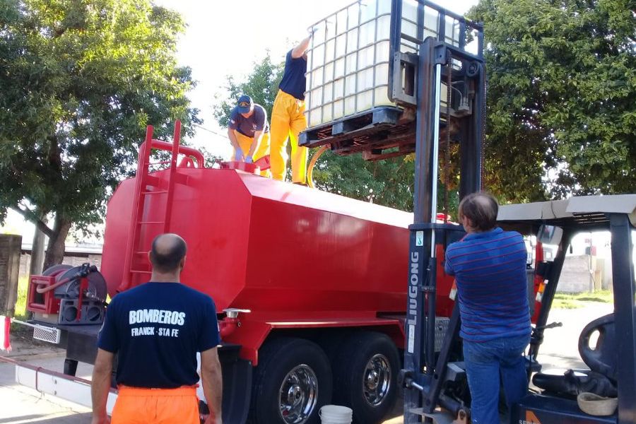 Fumigación de Bomberos por el Covid-19