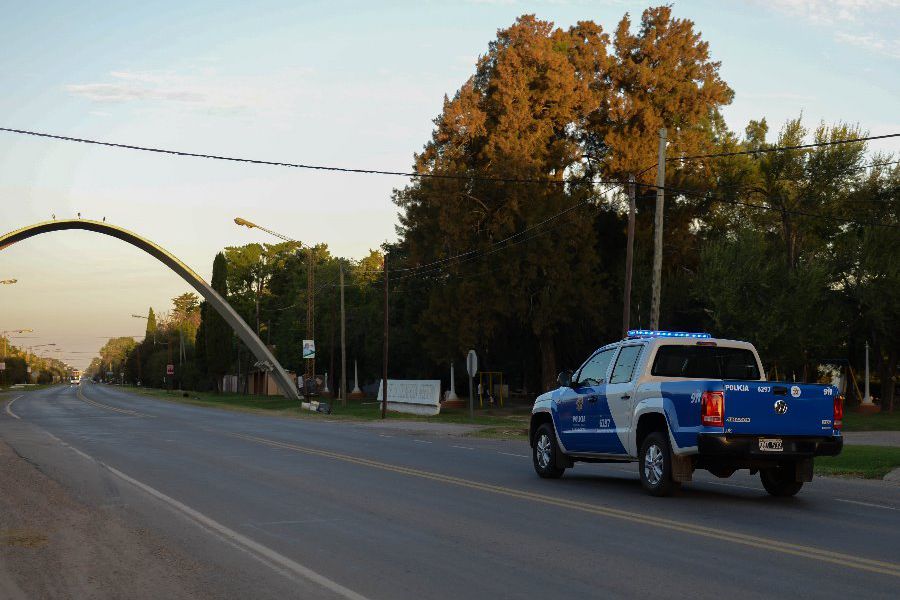 Camioneta Policial en Esperanza - Foto URXI