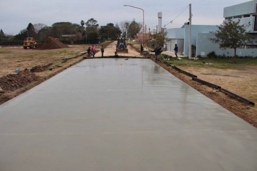 Pavimentación calle Telmo Albrecht