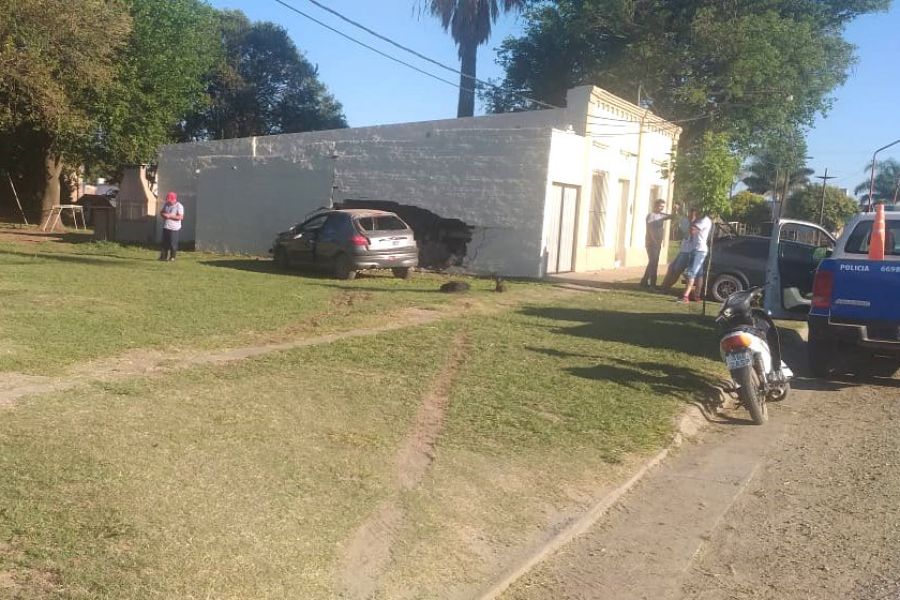 Accidente con impacto en vivienda - Foto URXI