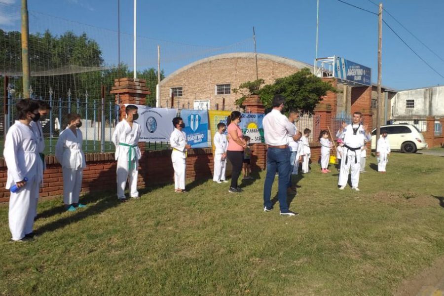 Taekwondo de Argentino planta vida