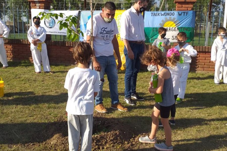 Taekwondo de Argentino planta vida