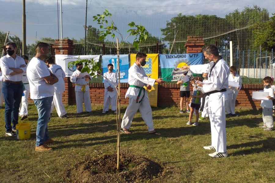 Taekwondo de Argentino planta vida
