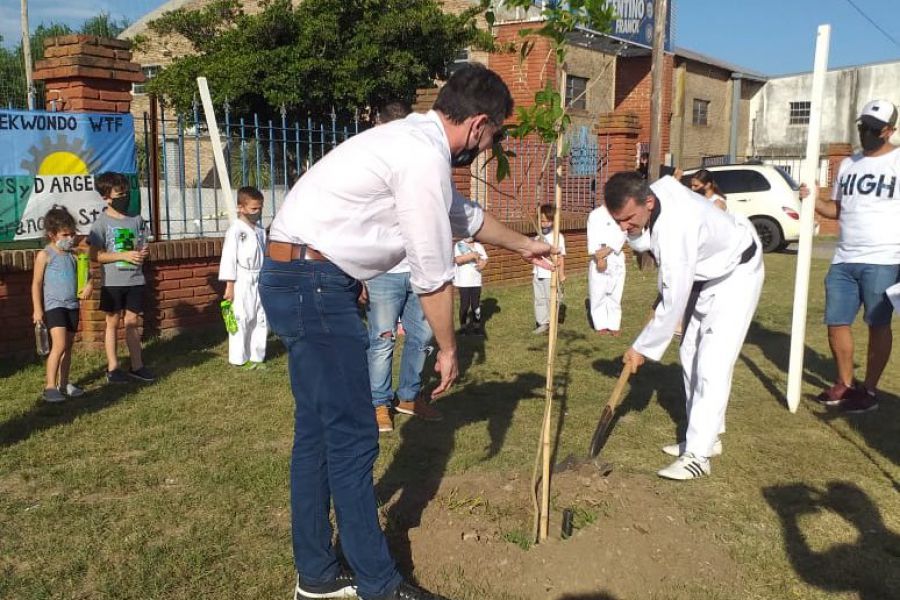 Taekwondo de Argentino planta vida