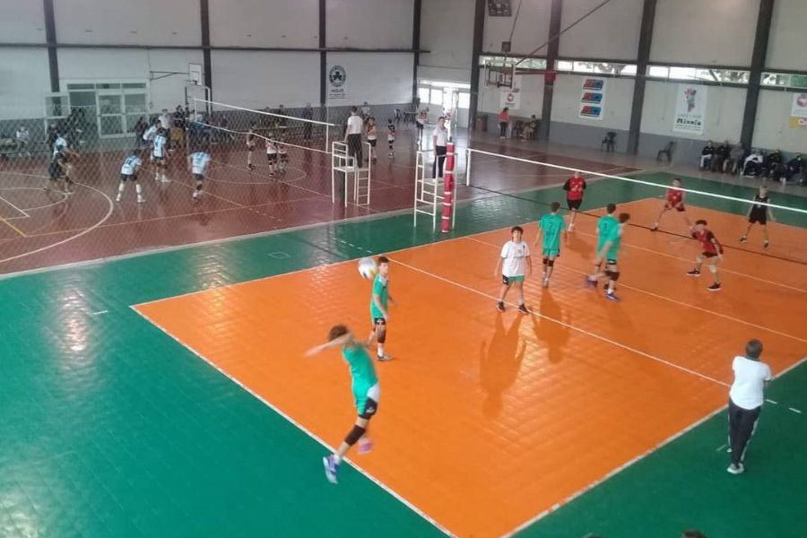 Sub 16 Caballeros Voley CAF