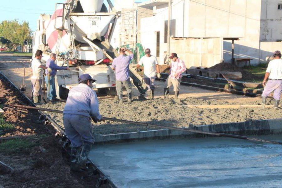 Pavimentación de calle Illia