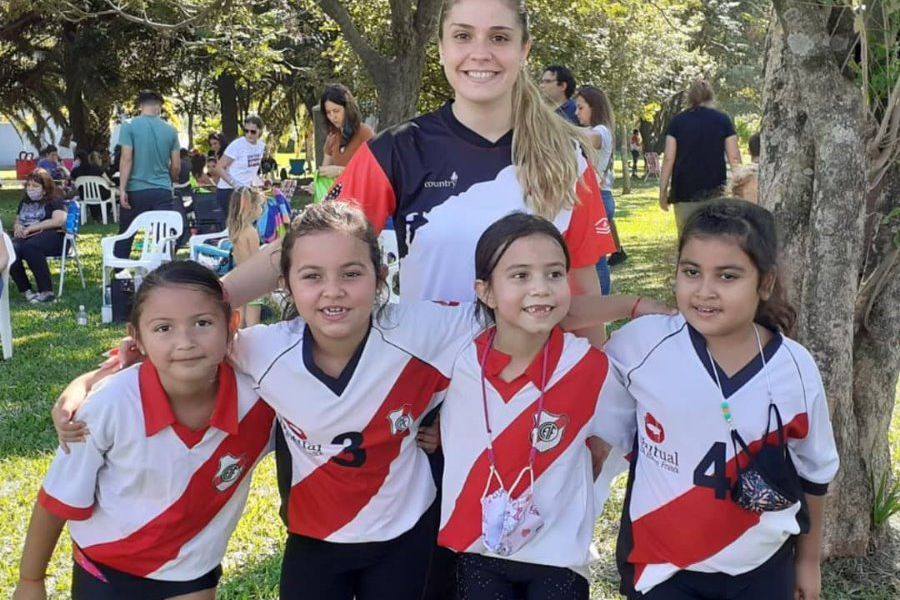 Encuentro de Mini Voley en Alma Jrs