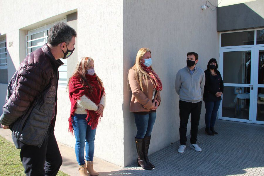 Autoridades Comunales en el plenario del CAEBA 180