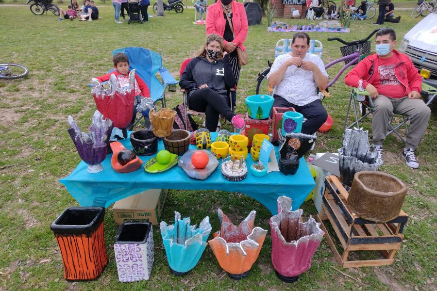 Emprendedores en Ciclovia Sur