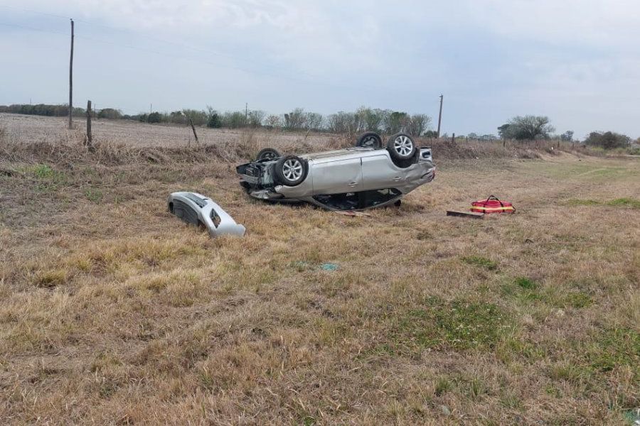 Despiste y vuelco en Las Tunas - Foto URXI