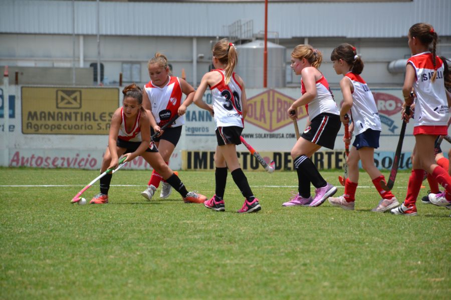 Encuentro infantil de Hockey en el CAF