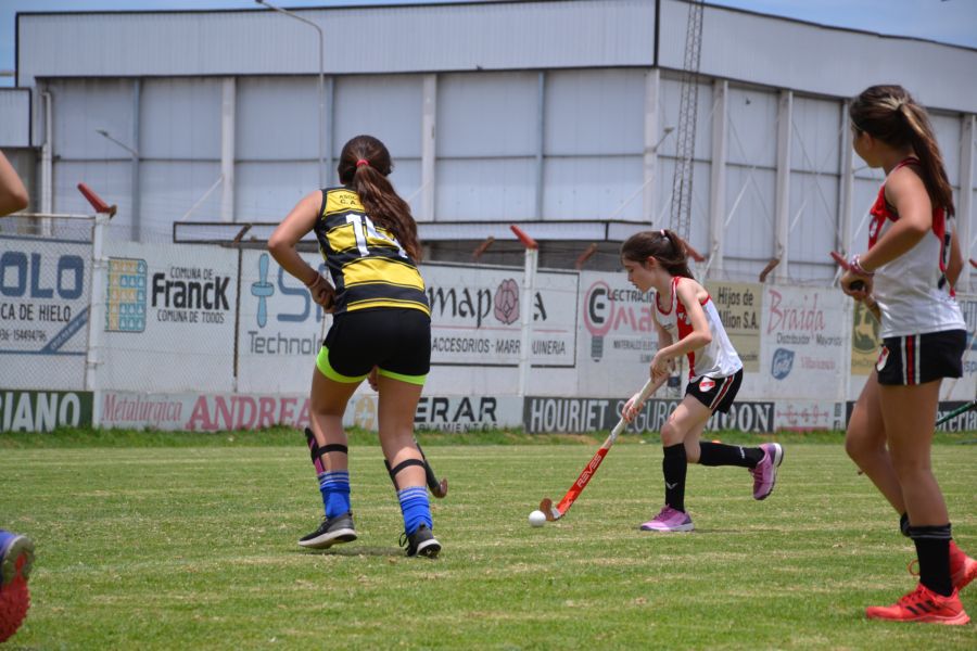 Encuentro infantil de Hockey en el CAF