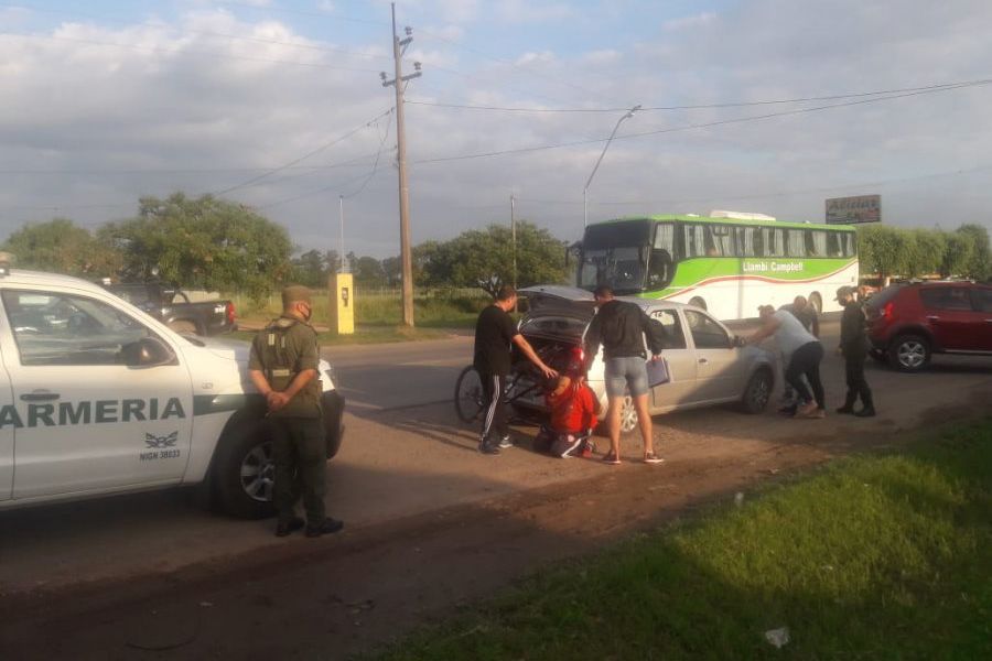 Recupero bicicleta con dos detenidos - Foto URXI