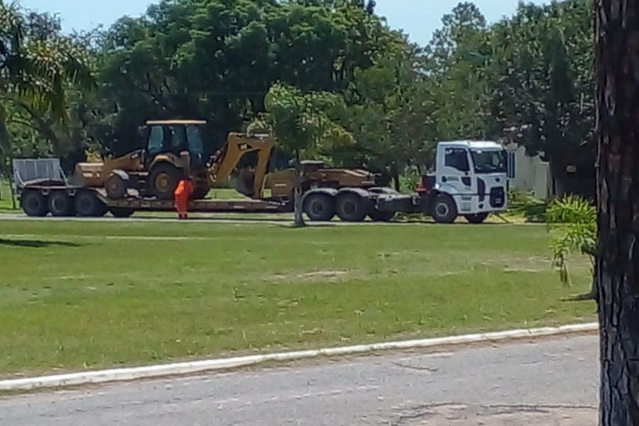 Máquinas viales para Jacinto Arauz