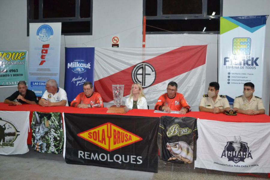 Conferencia por la Doble jornada de Pesca en el CAF