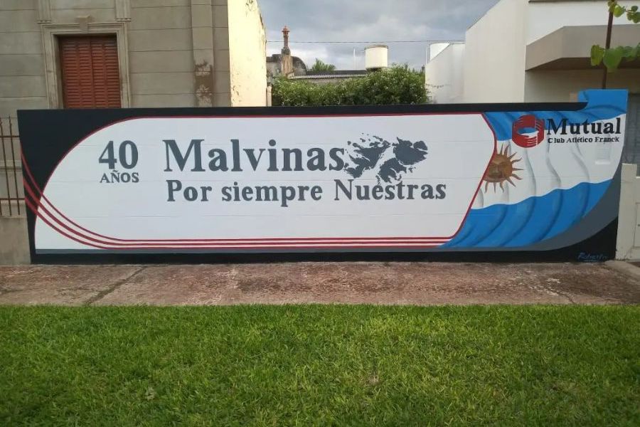 Mural Malvinas Argentinas de Roberto Merke
