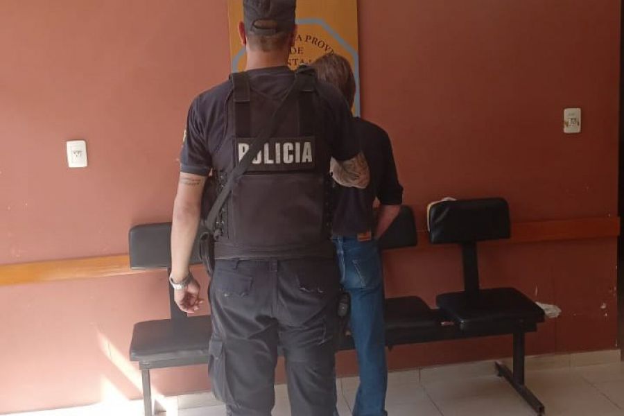 Detenido con arma de fuego - Foto URXI