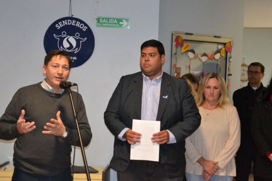 A.C.A.Dis inauguró nuevas aulas