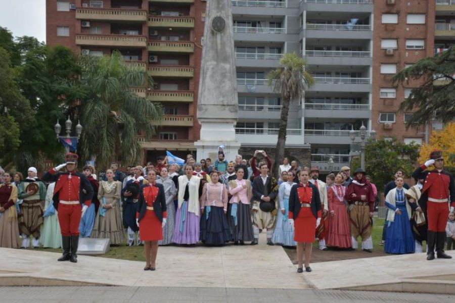 Pirola en la Plaza 25 de Mayo