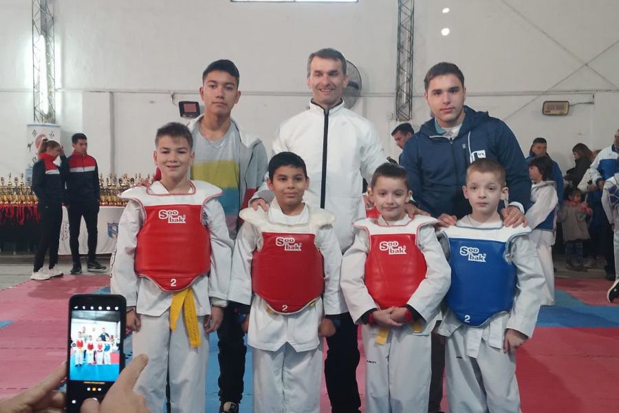 Taekwondo WT del CSyDA en Santoto