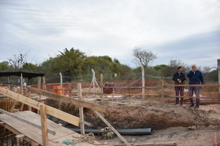 Pirola recorrió obras en Esperanza