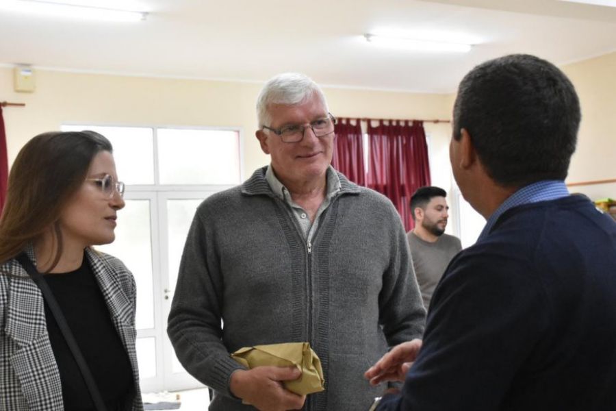 Pirola en entrega de nuevas viviendas