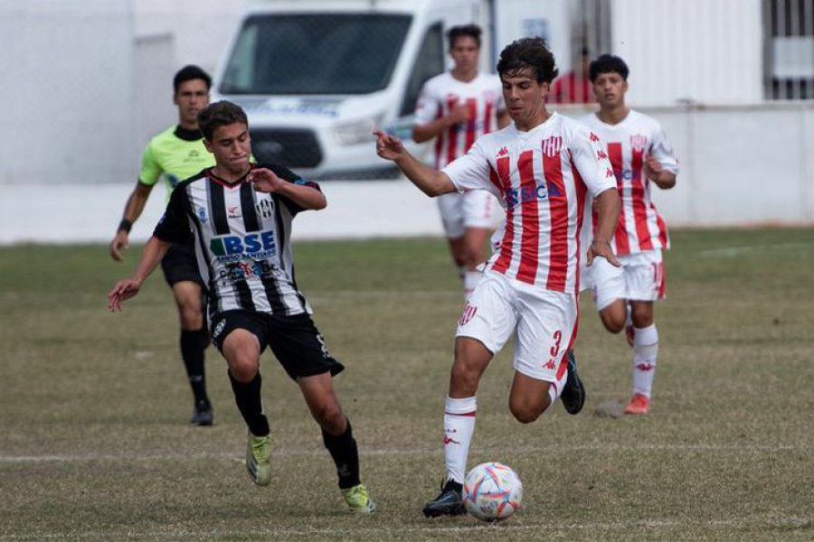 Bautista Schmidt en Unión de Santa Fe