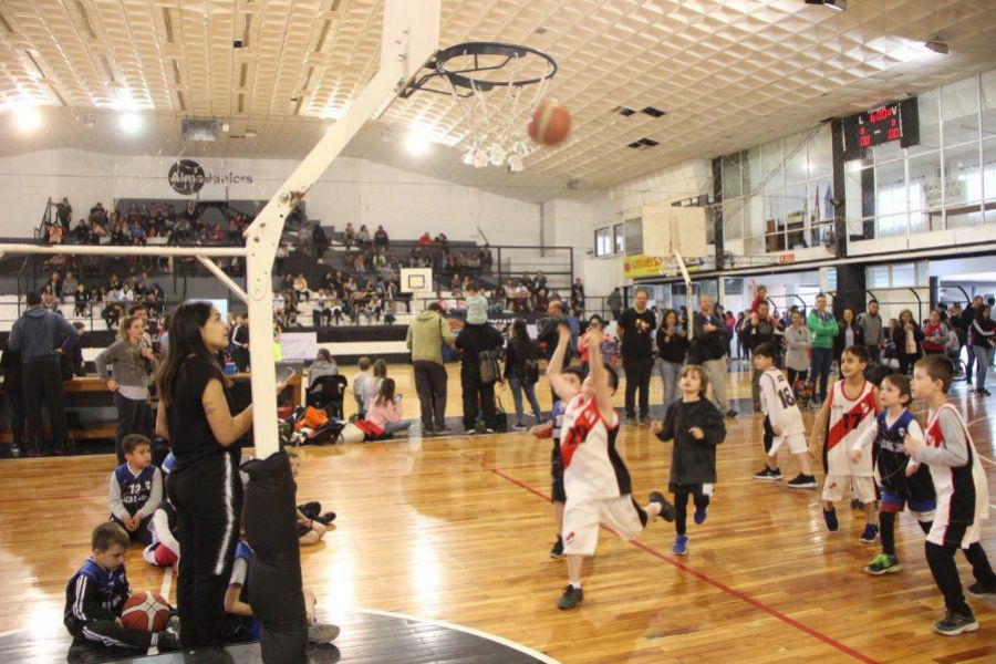 El CAF en Encuentro de Alma Juniors