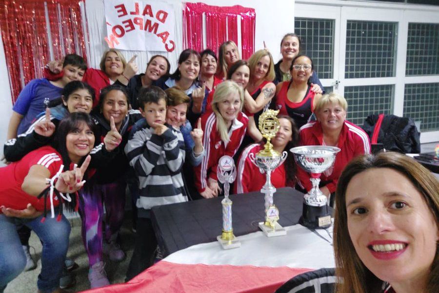 Campeonato y festejos de las mamis del CAF