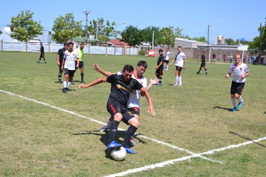 Liga Las Colonias en el Poli