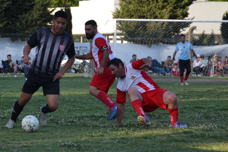 Liga Las Colonias en el Poli