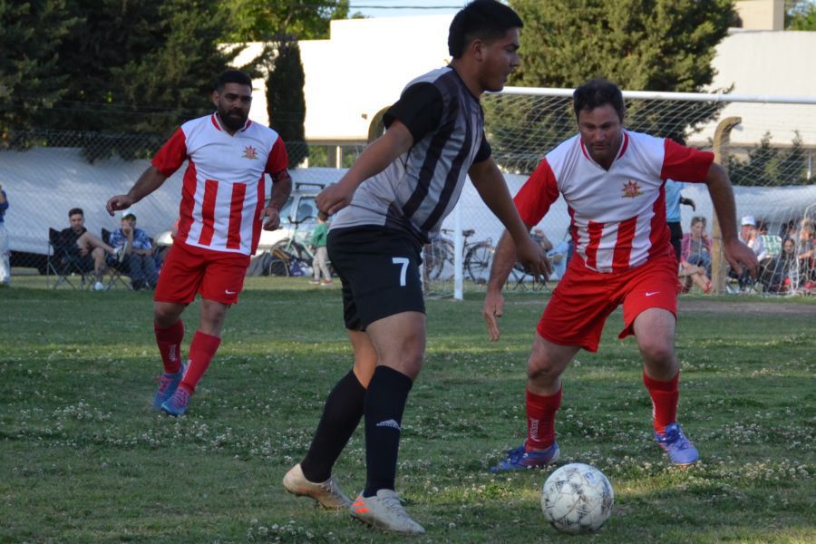 Liga Las Colonias en el Poli