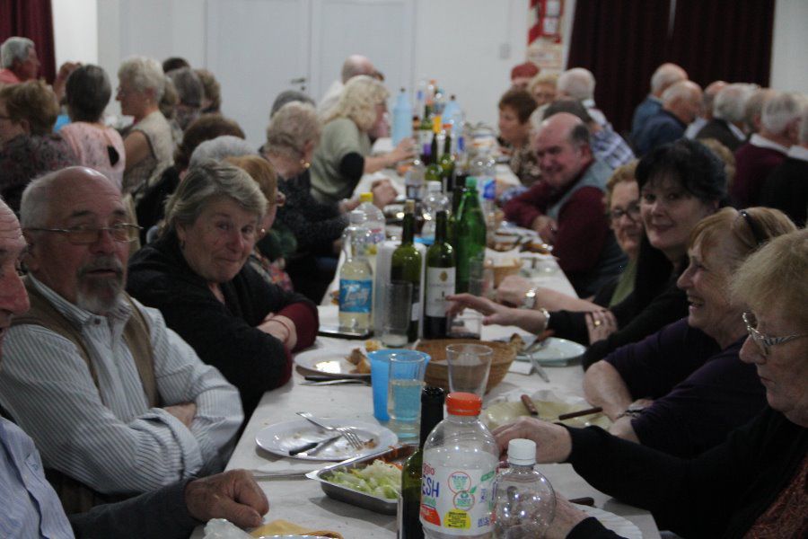 Cena en el Club de Abuelos