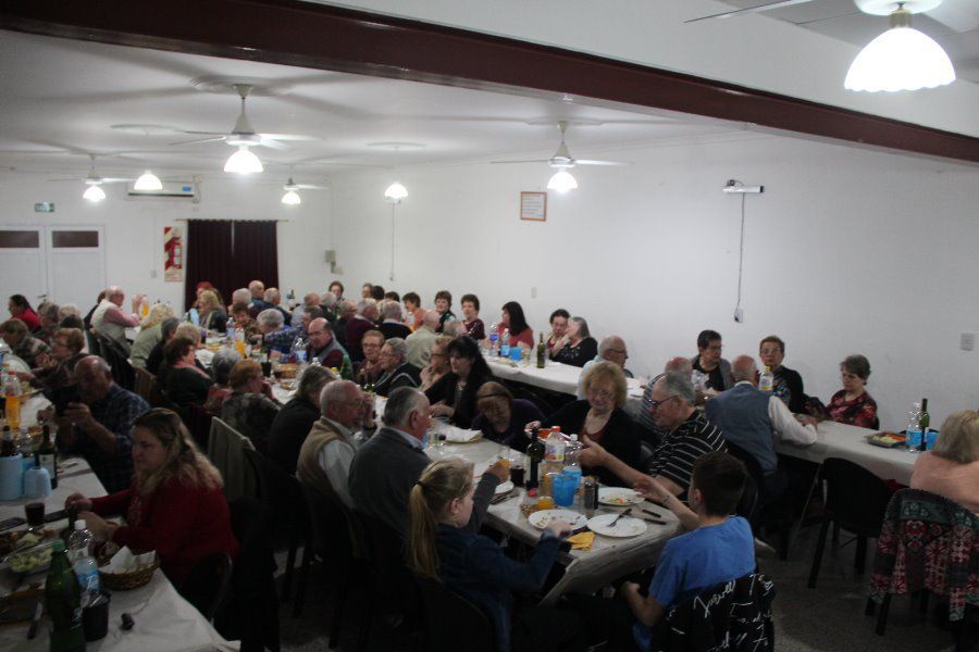 Cena en el Club de Abuelos