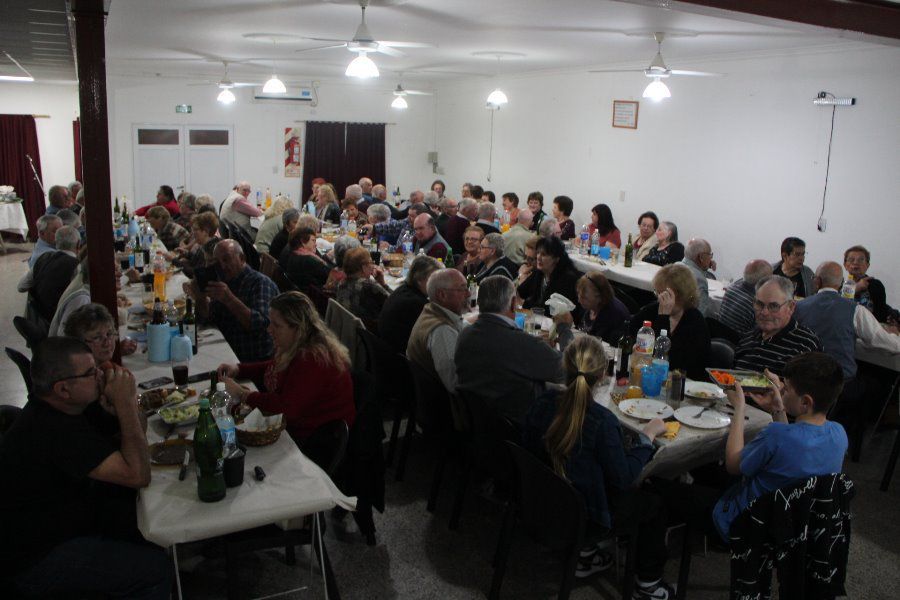 Cena en el Club de Abuelos