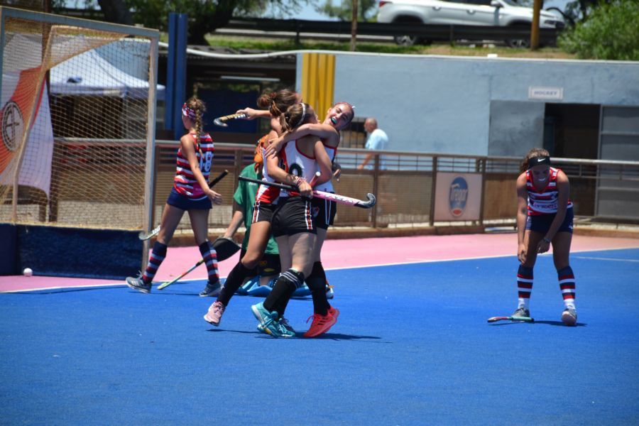 Hockey CAF en Zona Estímulo