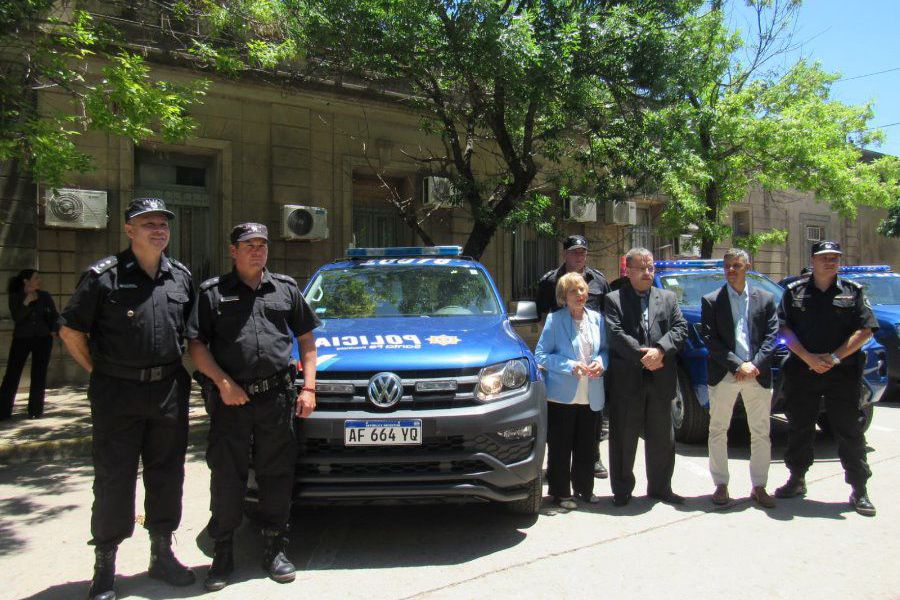 Móviles policiales para Las Colonias - Foto UXRI