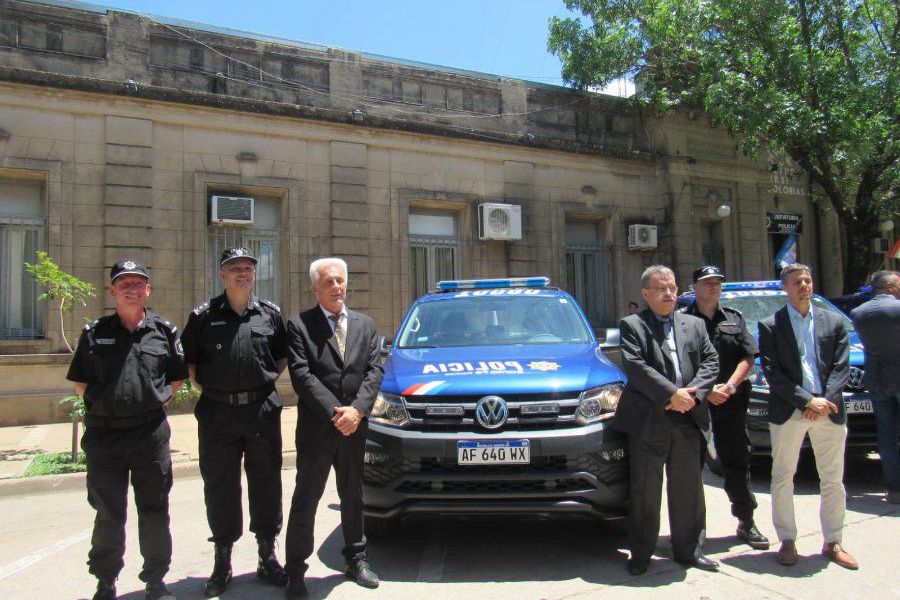 Móviles policiales para Las Colonias - Foto UXRI