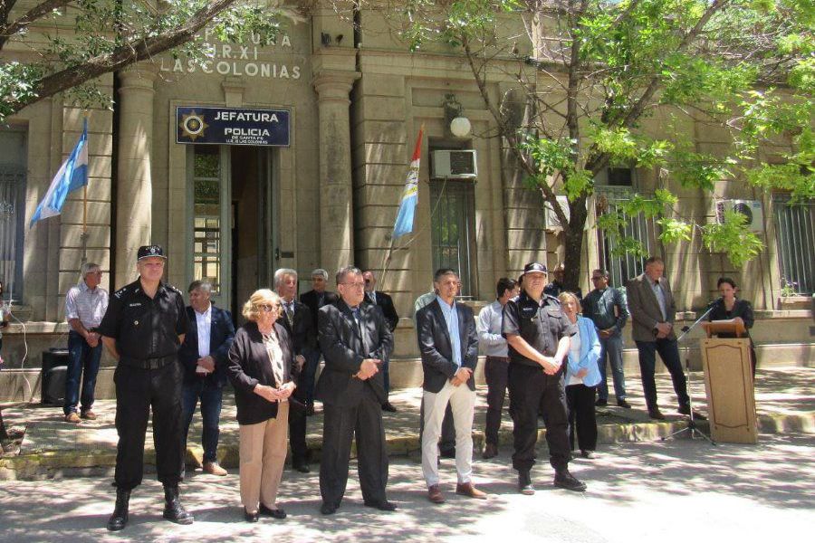 Móviles policiales para Las Colonias - Foto UXRI