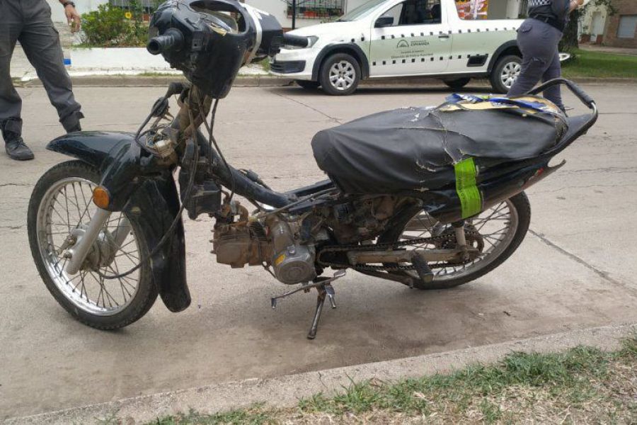 Moto sin condiciones de circulación - Foto URXI