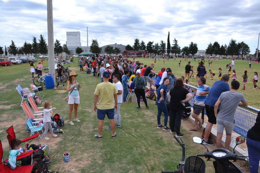 Encuentro de hockey infantil en el CAF